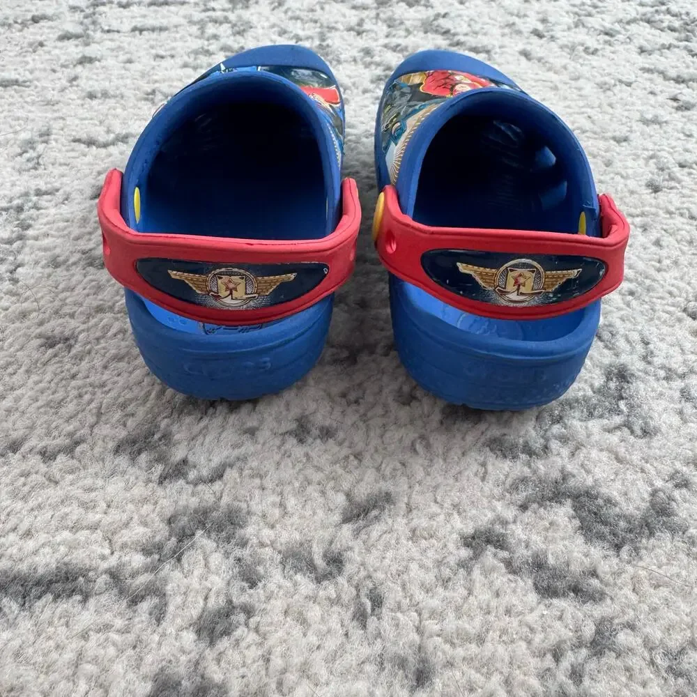 CROCS Kids TM & DC Comics Superhero Clog Shoes Size 6/7